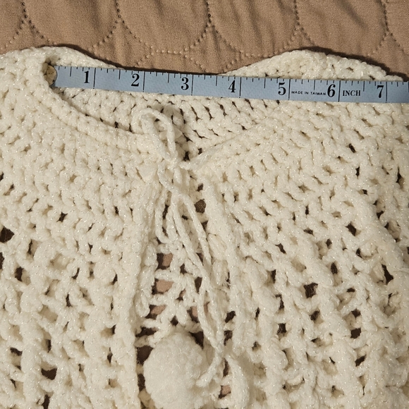 Hand Knitted Child's Sweater - Picture 4 of 4